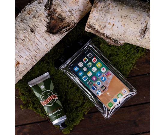 Подарък за мъж, душ гел, Калъф за телефон, Bath set ADVENTURE COLLECTION in waterproof cell phone pouch, 60ml hair & body wash, fragrance: Oak & Amber, col. green/orange, подаръци за коледа,1,LilaCare Bulgaria